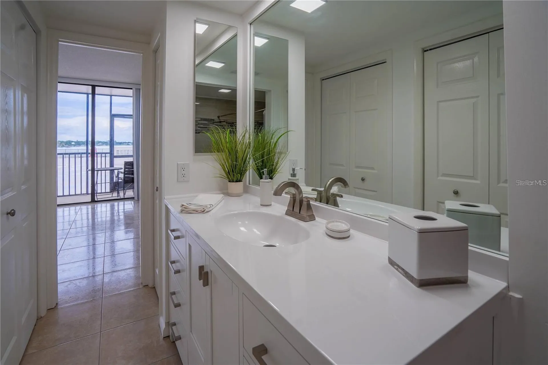 7100 Sunshine Skyway Lane S St Petersburg FL 33711