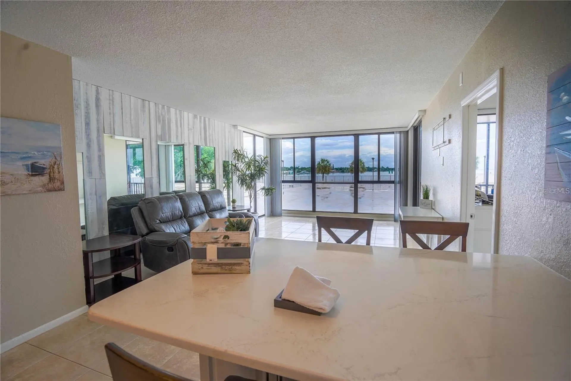 7100 Sunshine Skyway Lane S St Petersburg FL 33711