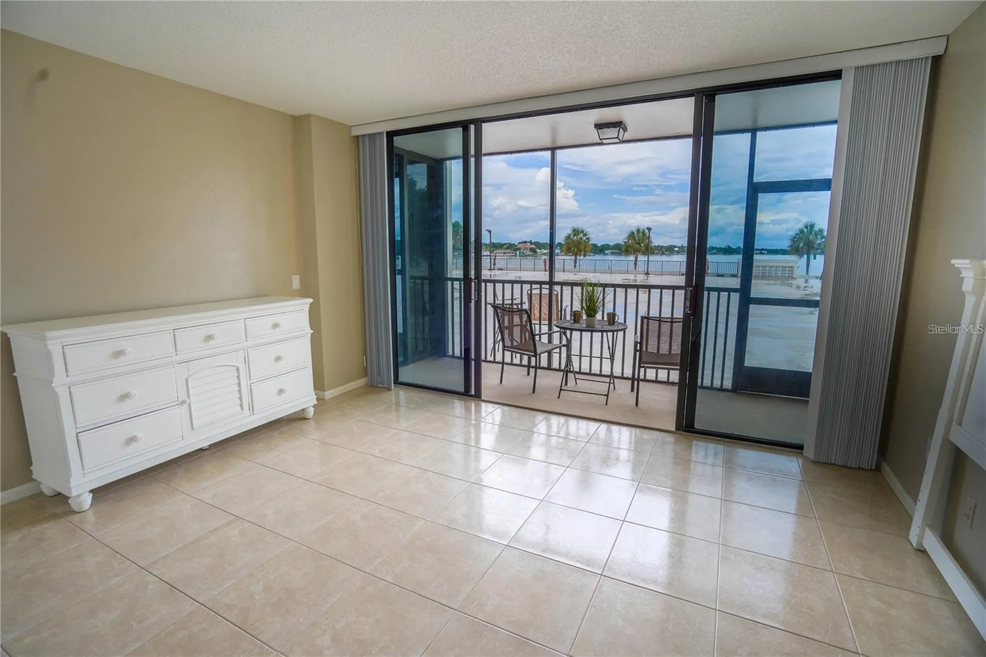 7100 Sunshine Skyway Lane S St Petersburg FL 33711