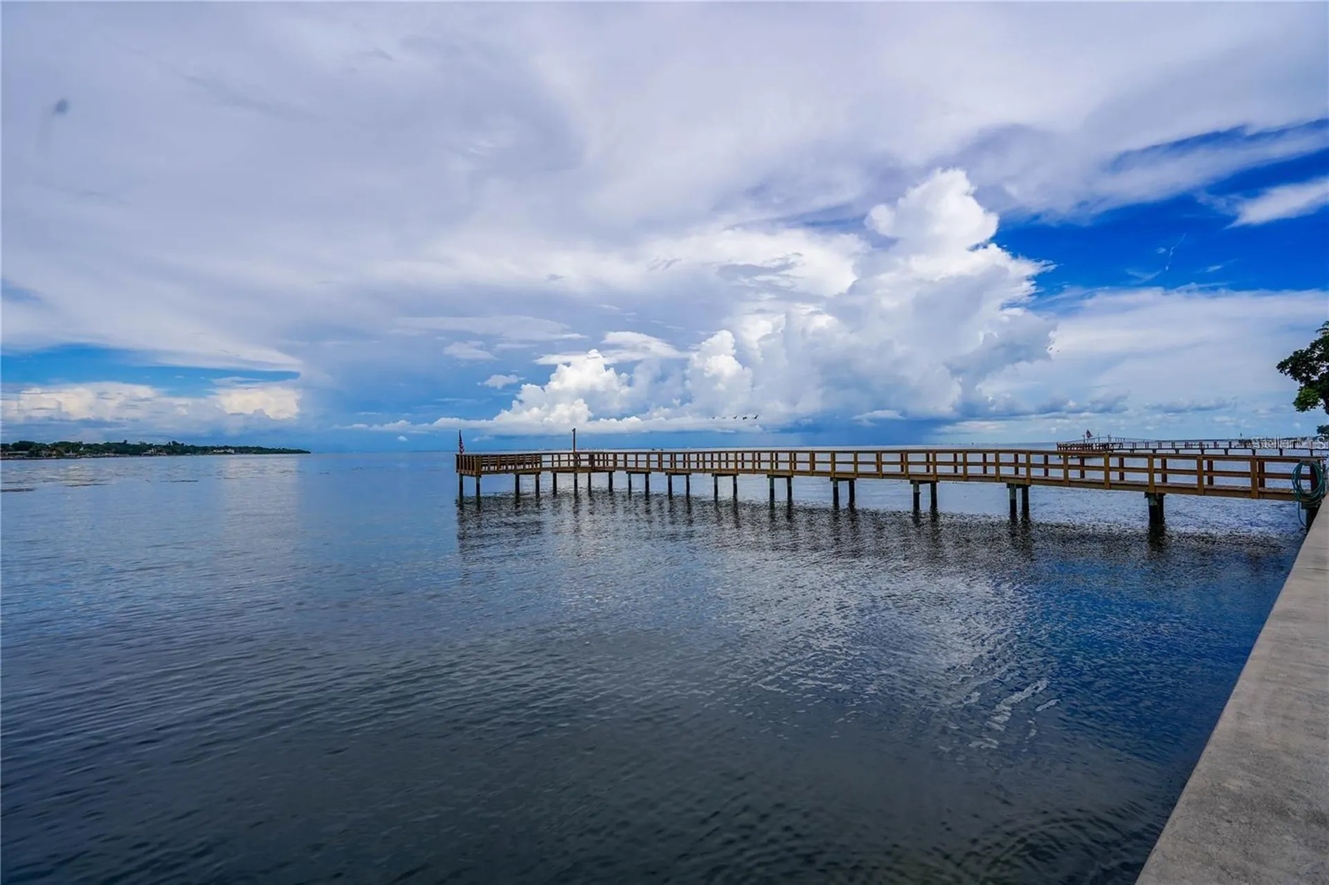 7100 Sunshine Skyway Lane S St Petersburg FL 33711