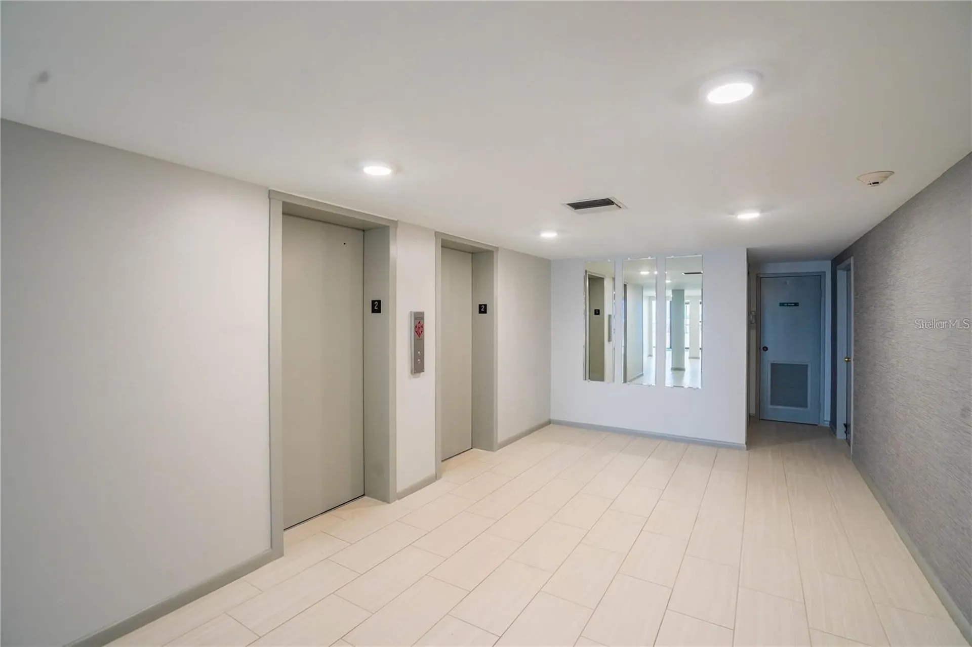 7100 Sunshine Skyway Lane S St Petersburg FL 33711