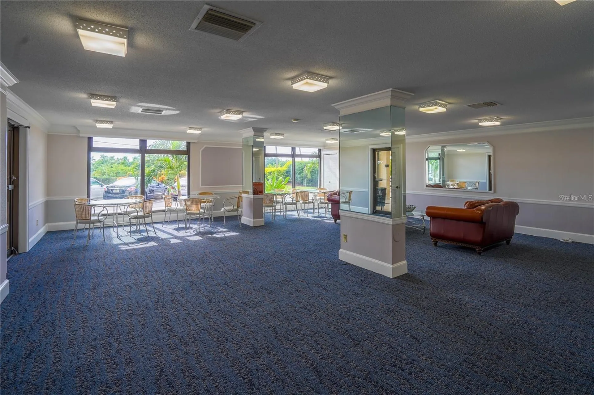 7100 Sunshine Skyway Lane S St Petersburg FL 33711