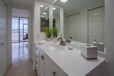 7100 Sunshine Skyway Lane S St Petersburg FL 33711