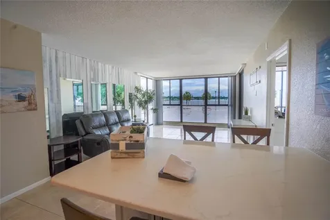 7100 Sunshine Skyway Lane S St Petersburg FL 33711