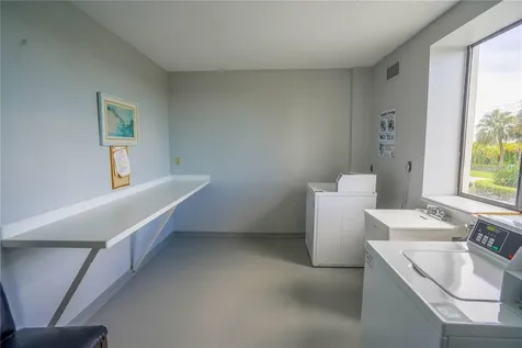 7100 Sunshine Skyway Lane S St Petersburg FL 33711