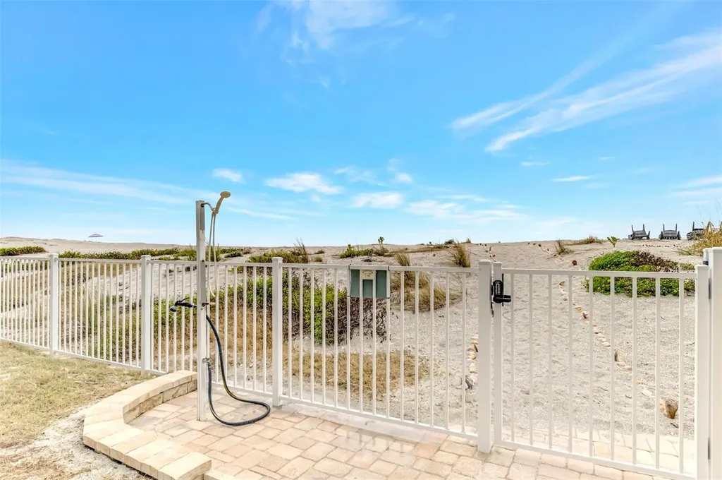 333 The Esplanade N Venice FL 34285