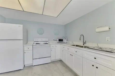 333 The Esplanade N Venice FL 34285