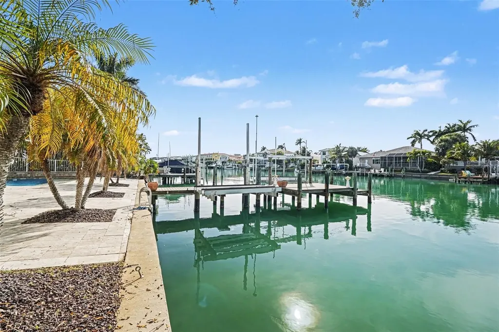 840 3rd Avenue S Tierra Verde FL 33715