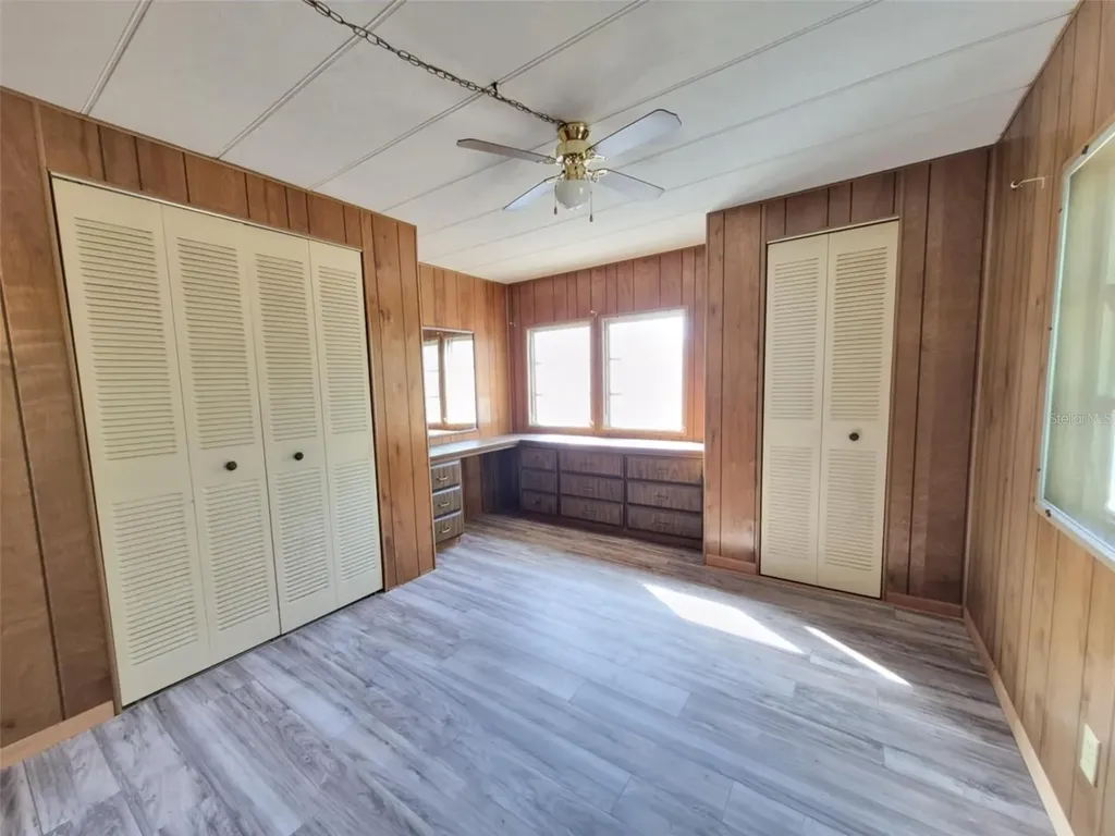 18565 SE 24th Lane Ocklawaha FL 32179