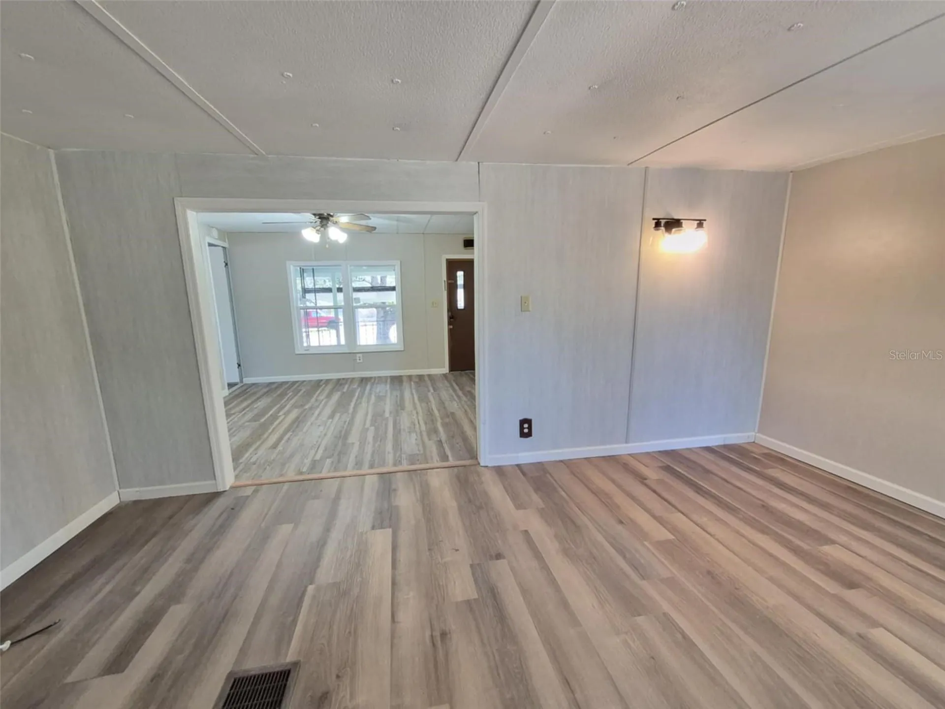 18565 SE 24th Lane Ocklawaha FL 32179