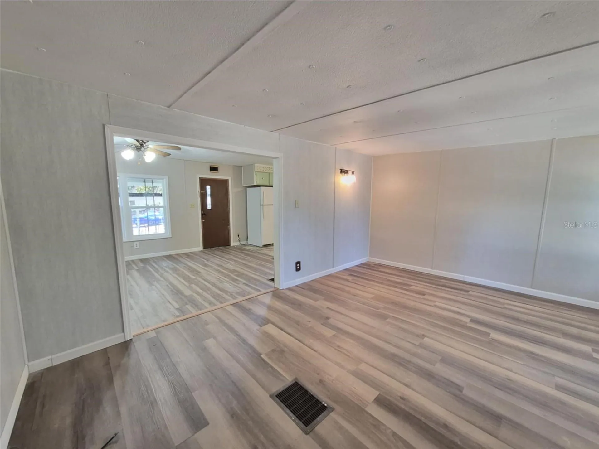 18565 SE 24th Lane Ocklawaha FL 32179