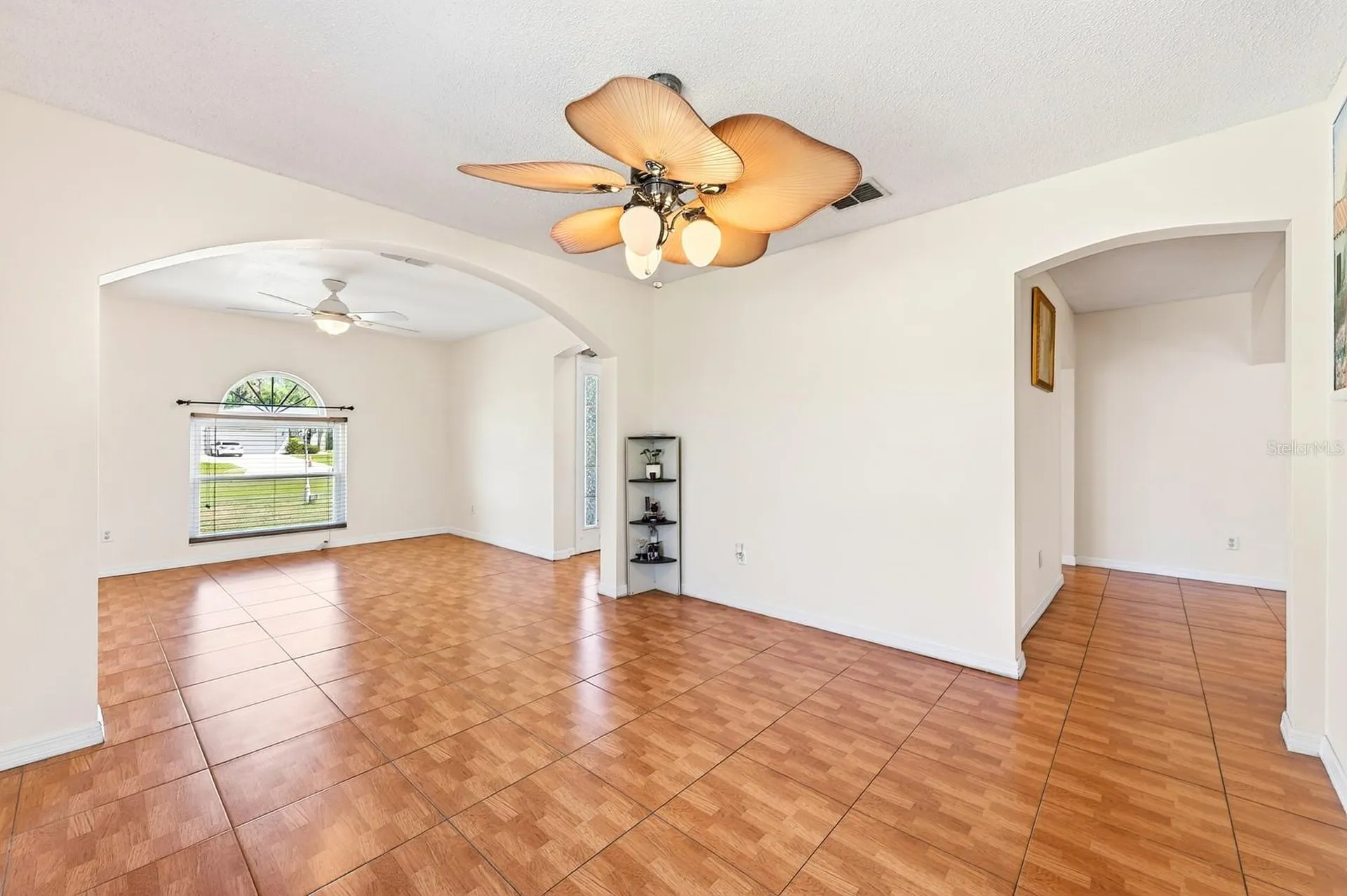2540 Winners Circle Kissimmee FL 34744