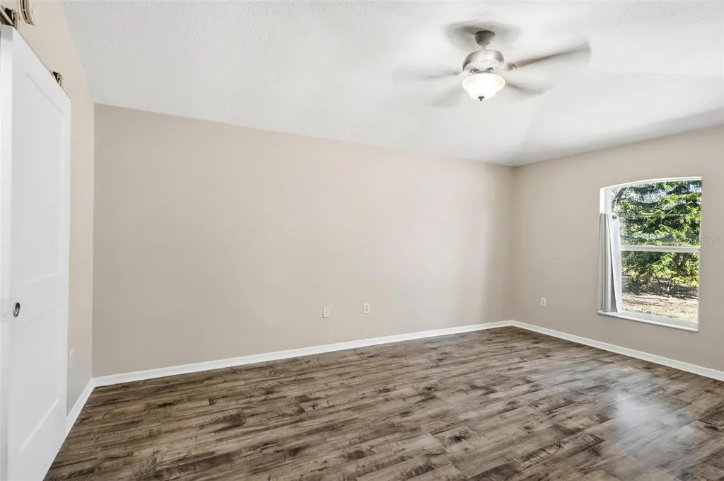 610 N Summit Avenue Lake Helen FL 32744
