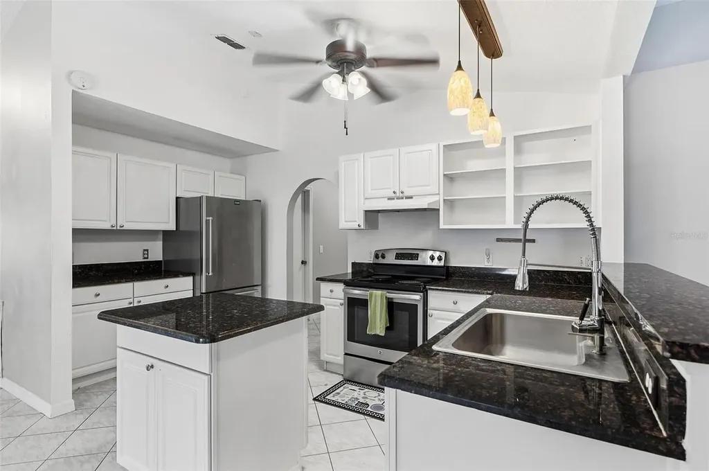 610 N Summit Avenue Lake Helen FL 32744
