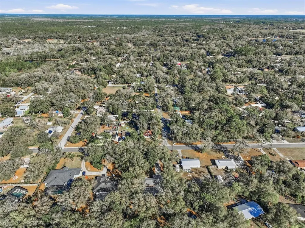 610 N Summit Avenue Lake Helen FL 32744