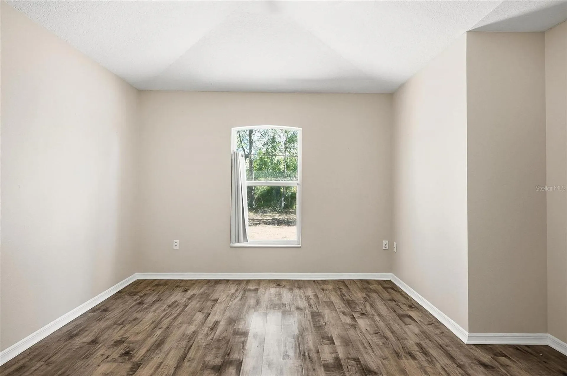 610 N Summit Avenue Lake Helen FL 32744
