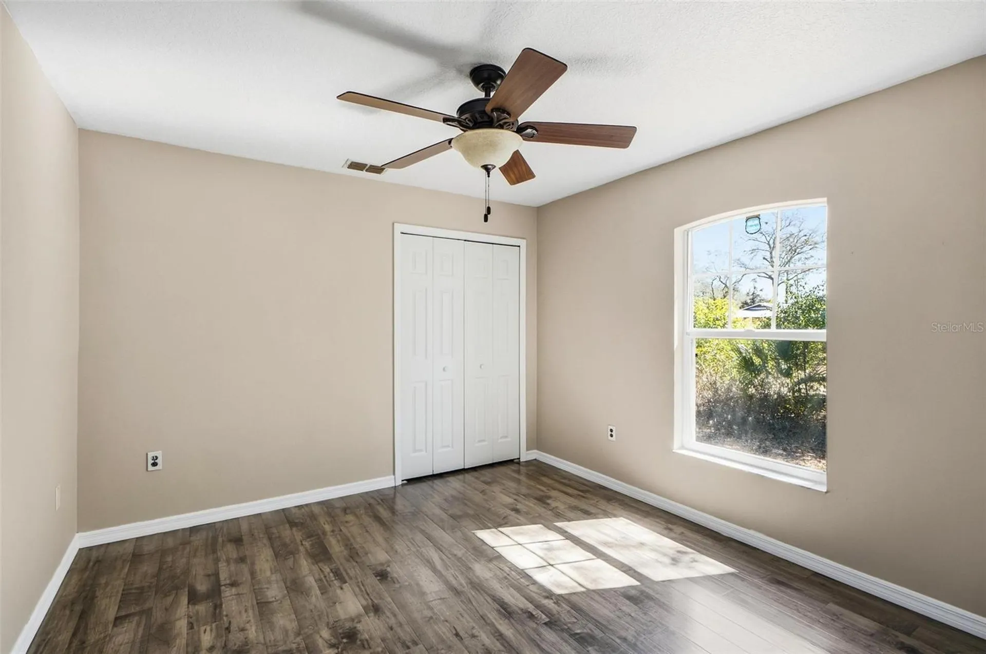 610 N Summit Avenue Lake Helen FL 32744