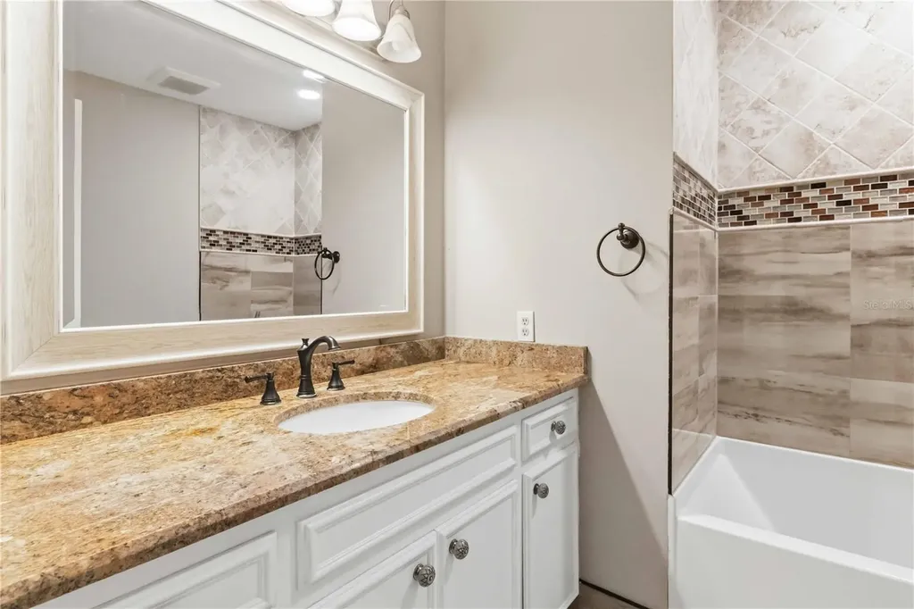 5304 Rosecrest Circle Tampa FL 33617