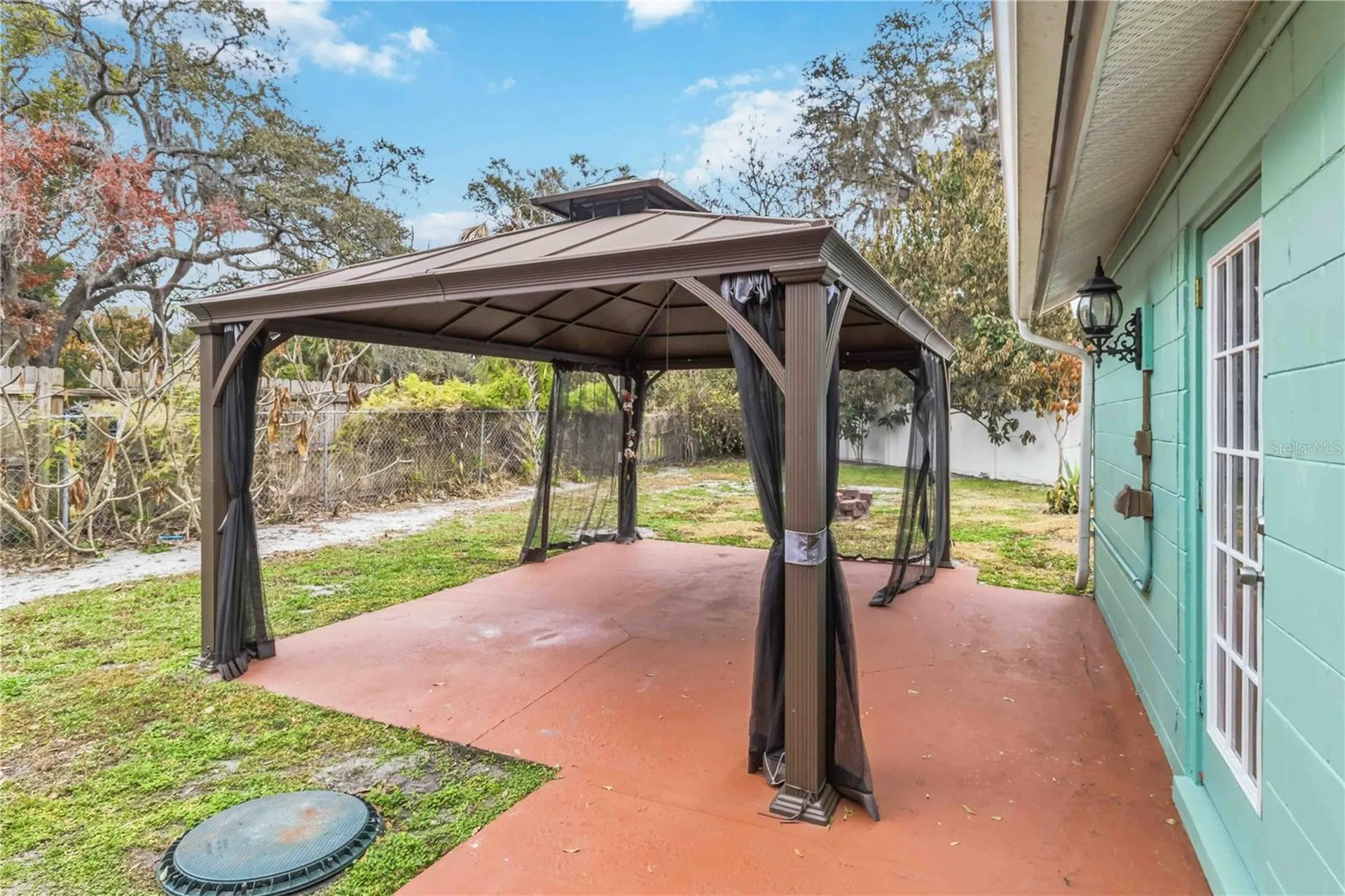 5304 Rosecrest Circle Tampa FL 33617