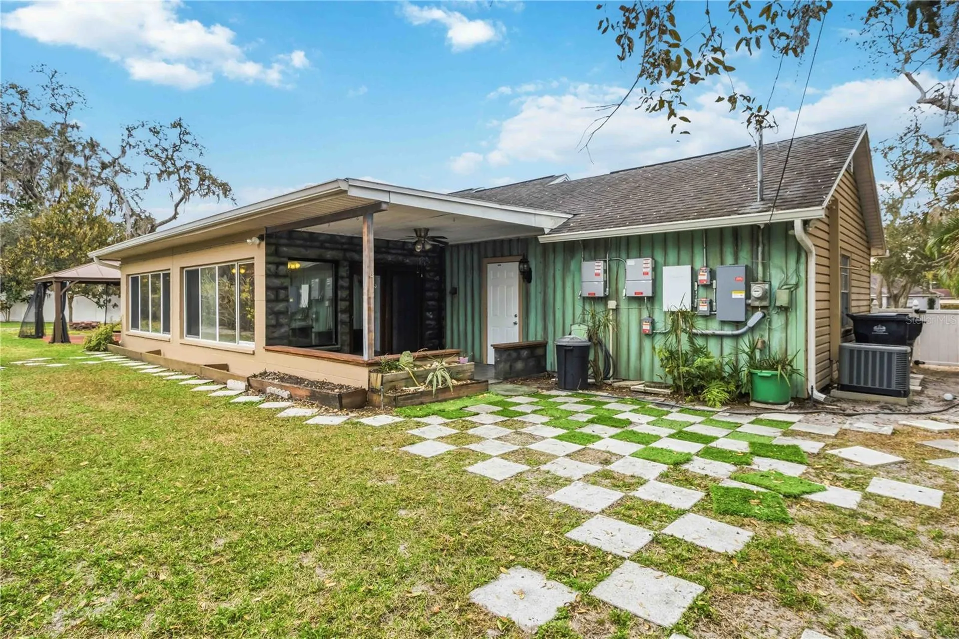 5304 Rosecrest Circle Tampa FL 33617