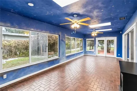 5304 Rosecrest Circle Tampa FL 33617