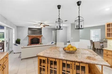5304 Rosecrest Circle Tampa FL 33617