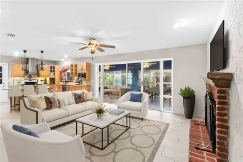 5304 Rosecrest Circle Tampa FL 33617
