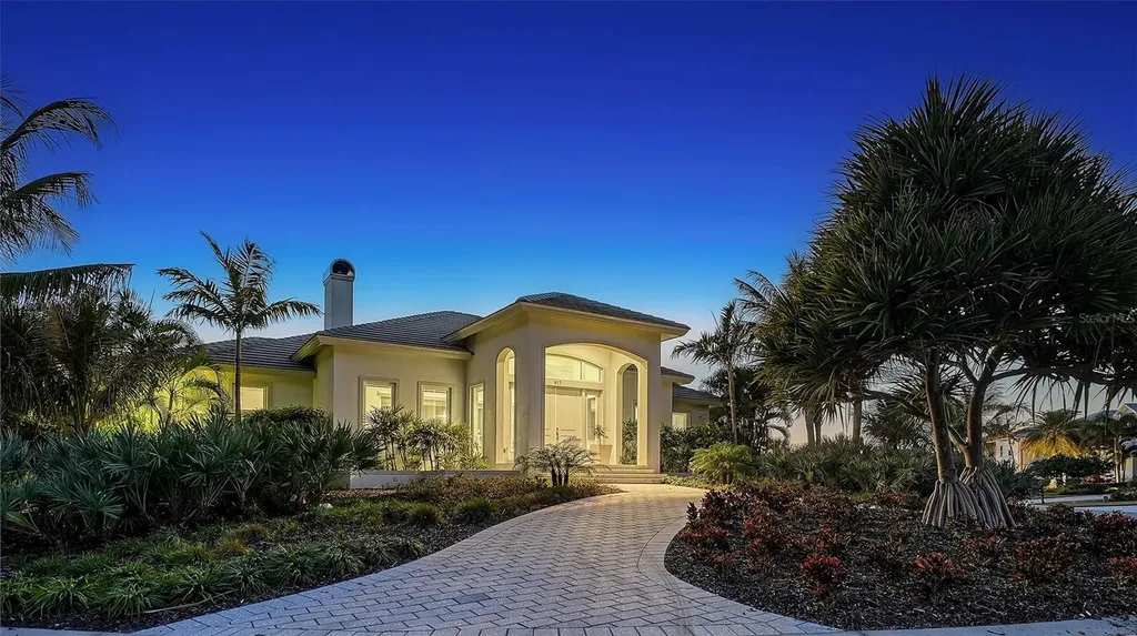 617 Neptune Avenue Longboat Key FL 34228