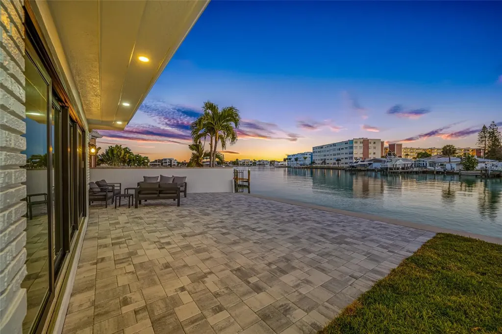 370 59th Avenue St Pete Beach FL 33706