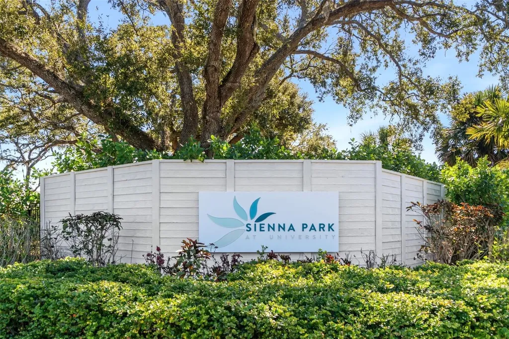 3044 Via Sienna Circle Sarasota FL 34243