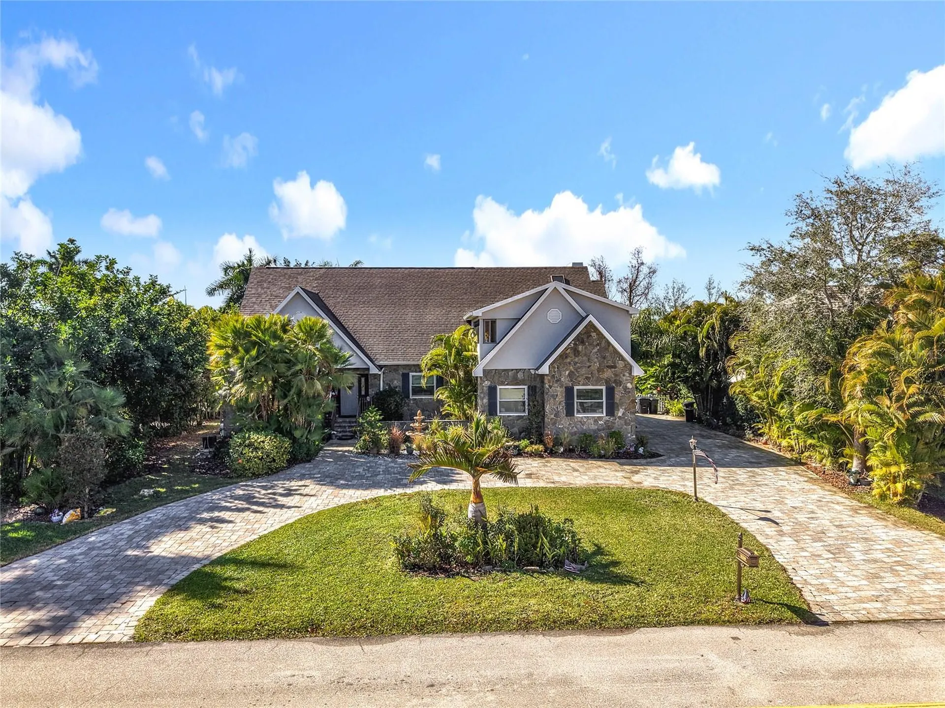 16200 Forest Oaks Drive Fort Myers FL 33908