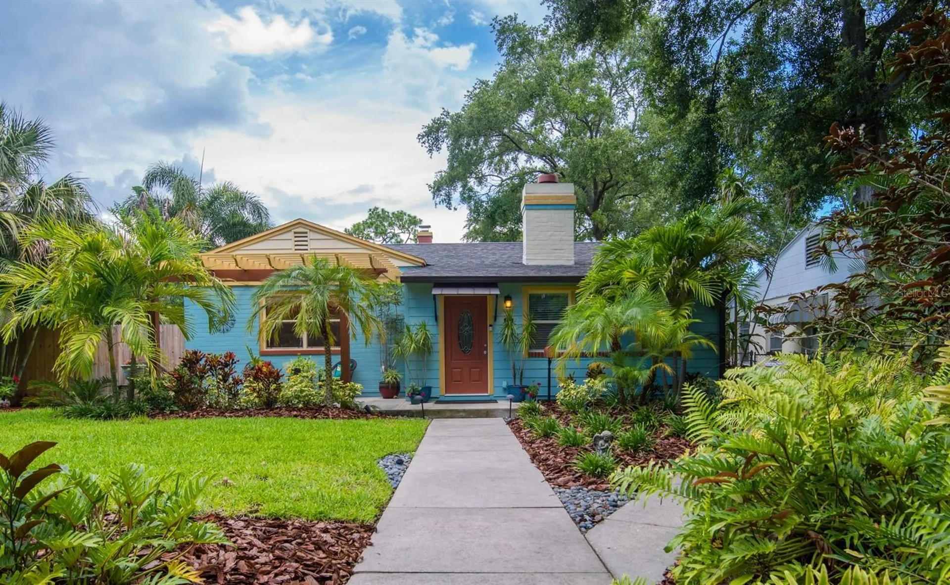 135 17th Avenue N St Petersburg FL 33704