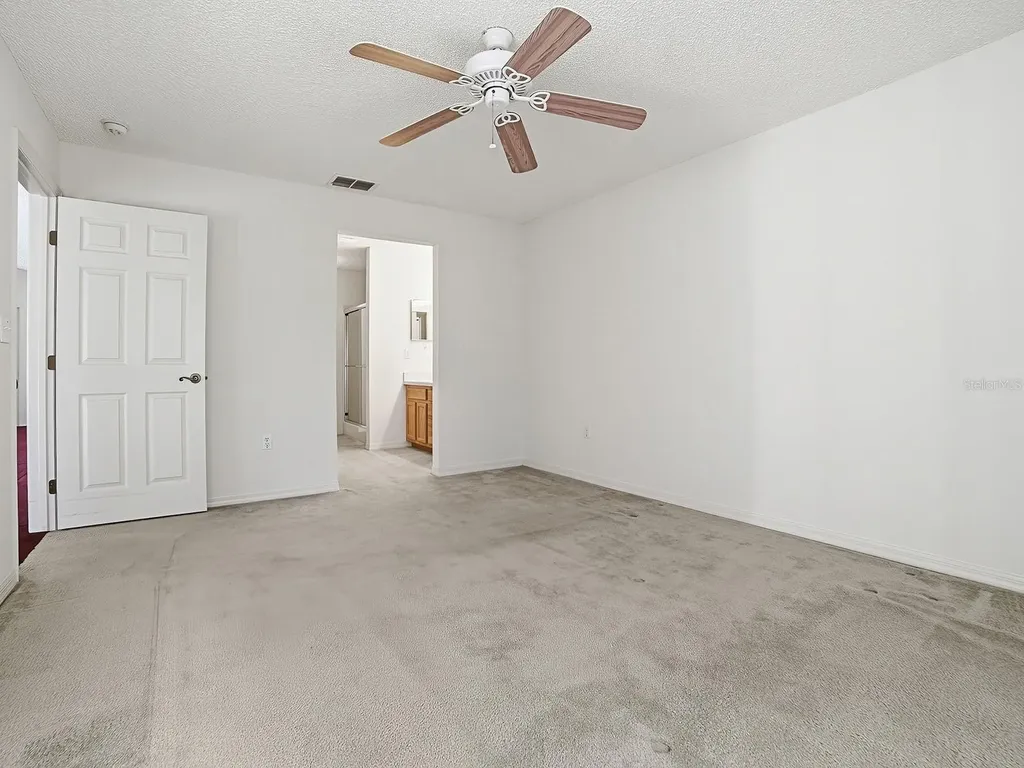 752 Old Oaks Lane Leesburg FL 34748