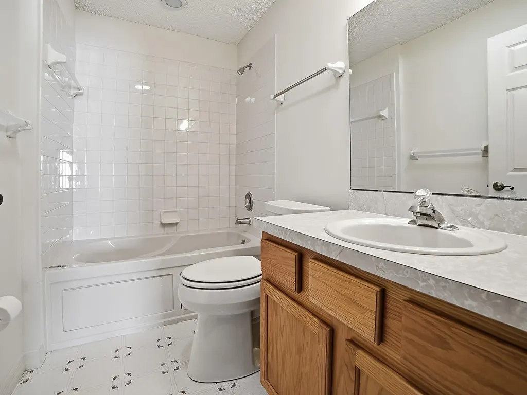 752 Old Oaks Lane Leesburg FL 34748