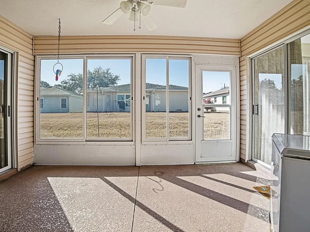 752 Old Oaks Lane Leesburg FL 34748