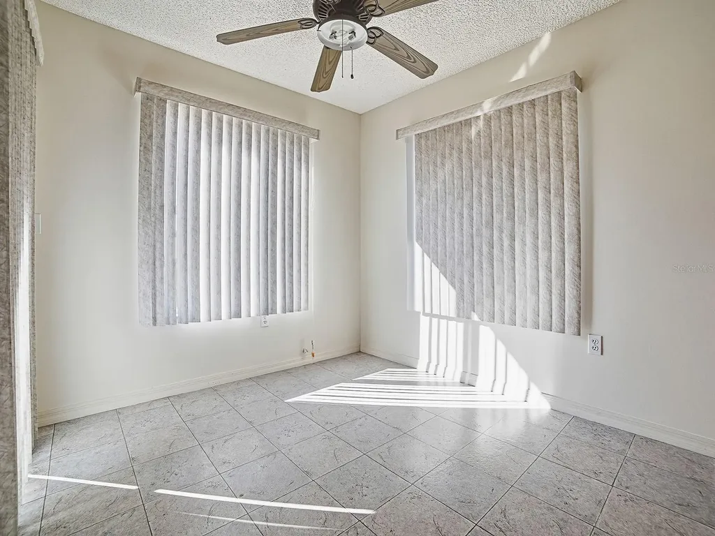 752 Old Oaks Lane Leesburg FL 34748