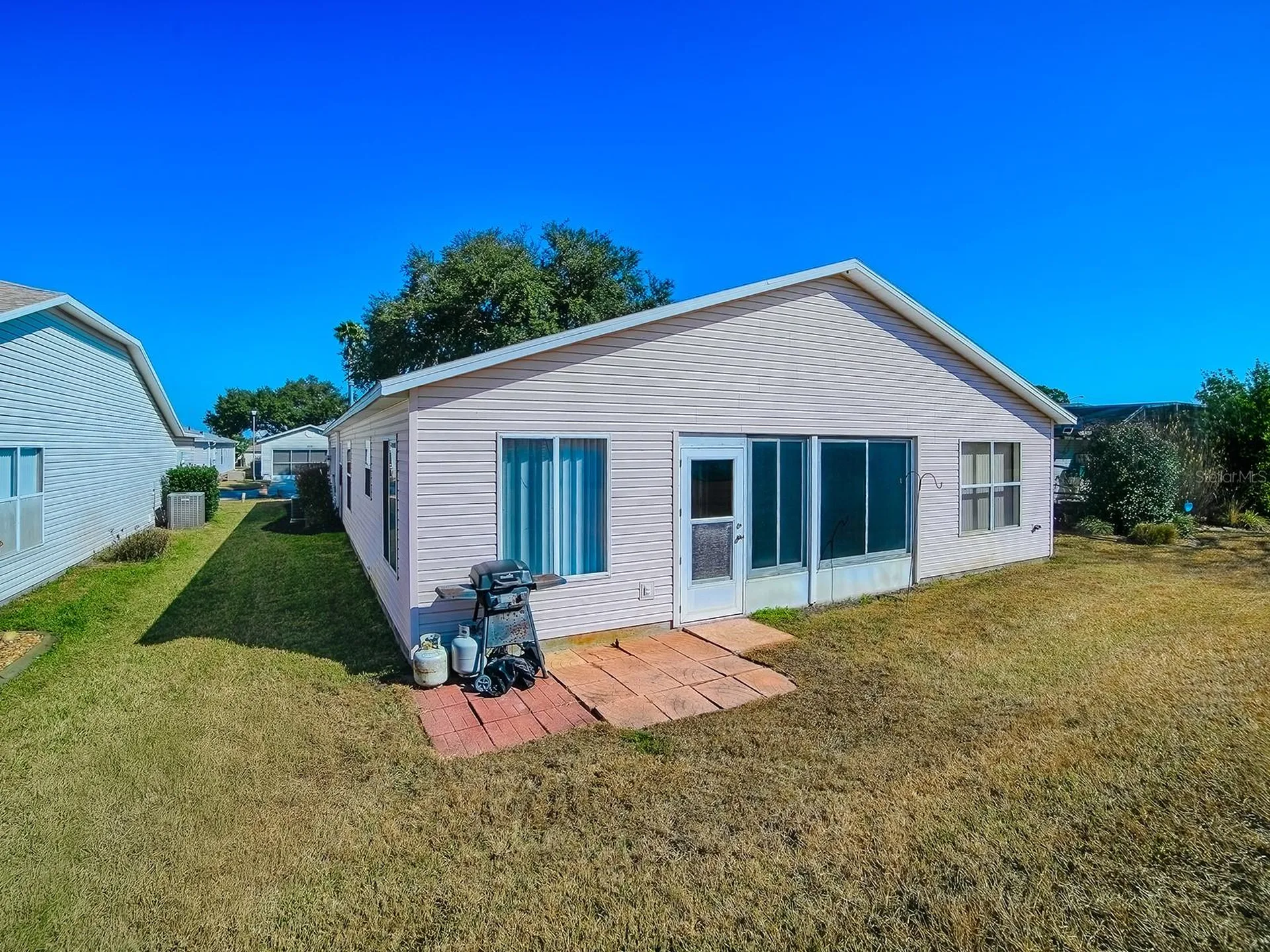 752 Old Oaks Lane Leesburg FL 34748