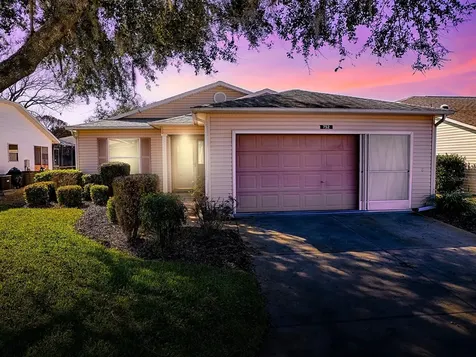 752 Old Oaks Lane Leesburg FL 34748