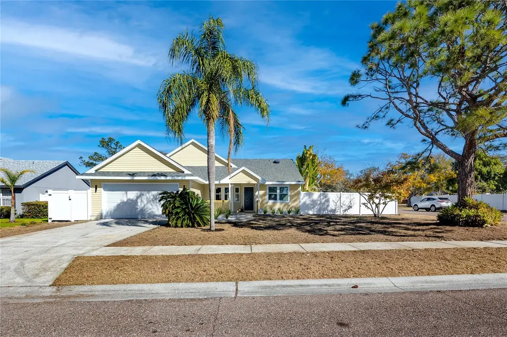 2735 Cordova Way S St Petersburg FL 33712