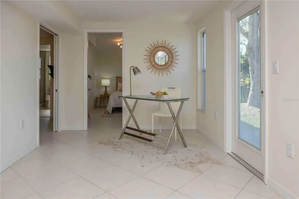 563 Spanish Drive S Longboat Key FL 34228