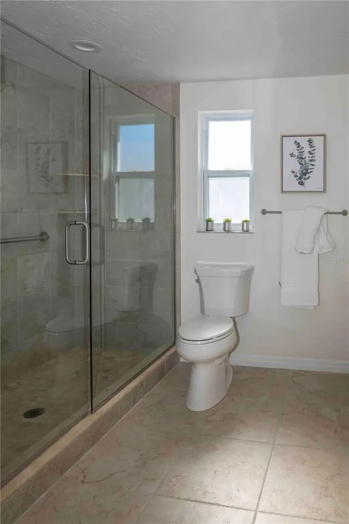 563 Spanish Drive S Longboat Key FL 34228