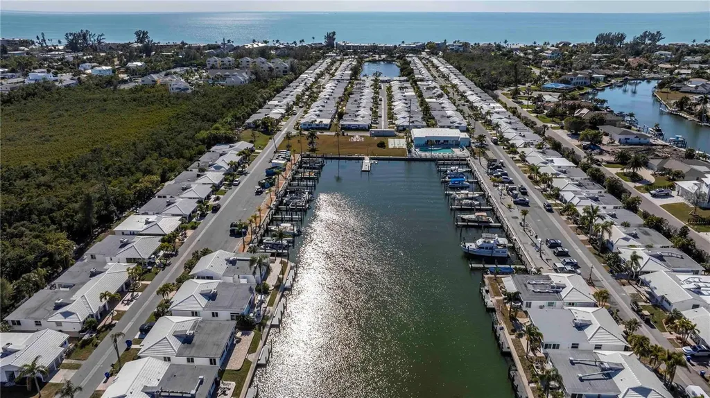 563 Spanish Drive S Longboat Key FL 34228