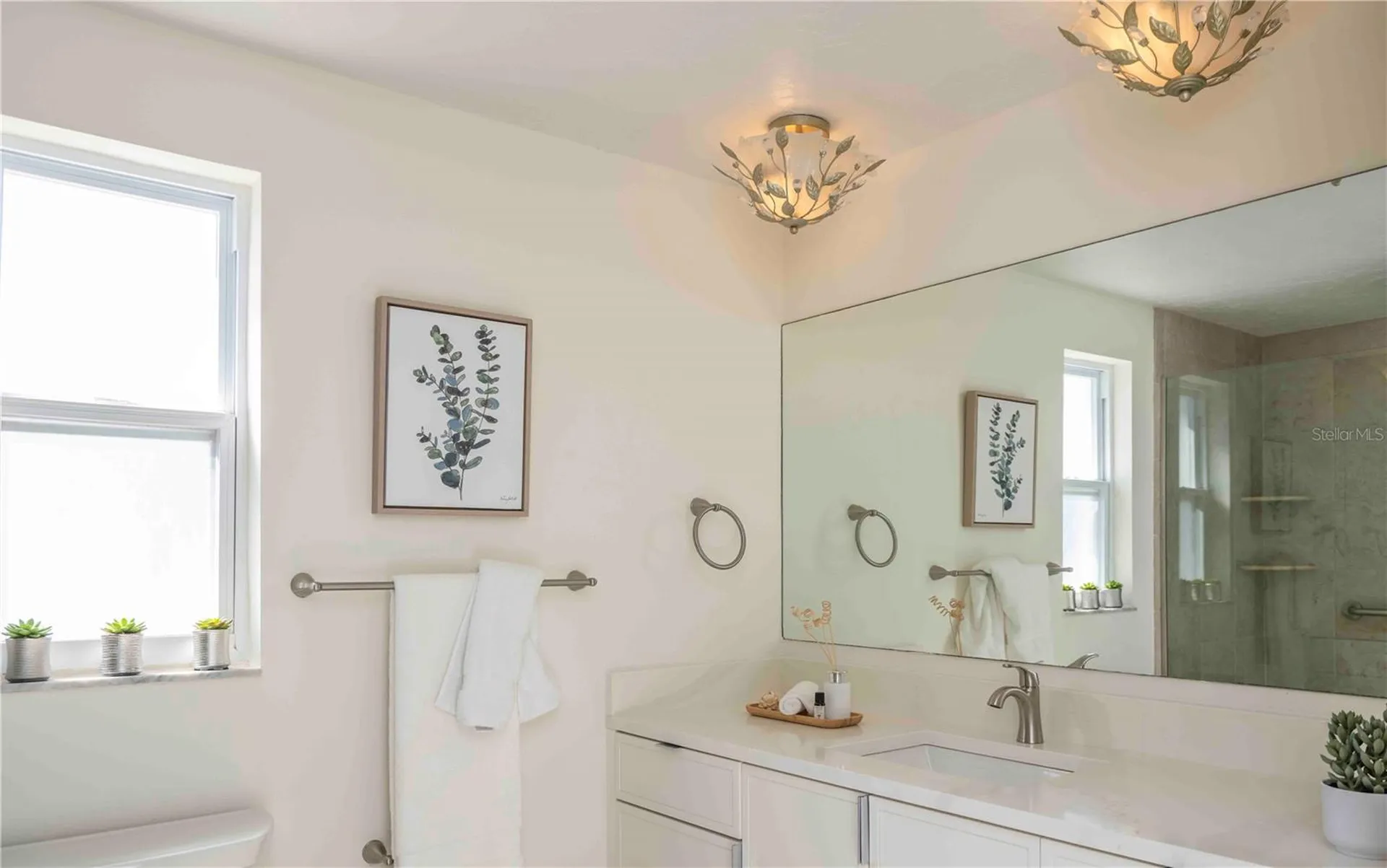 563 Spanish Drive S Longboat Key FL 34228