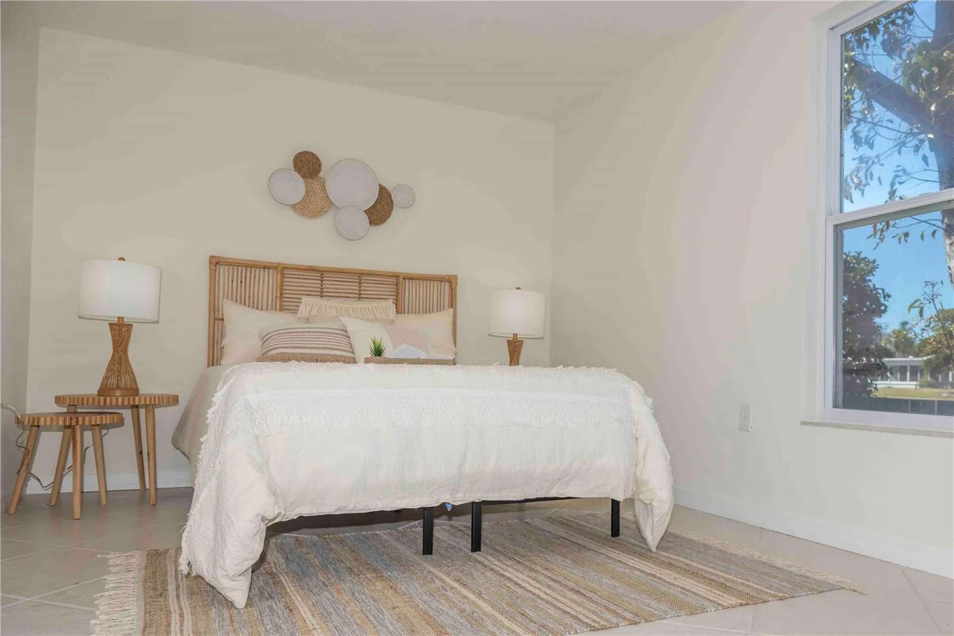 563 Spanish Drive S Longboat Key FL 34228