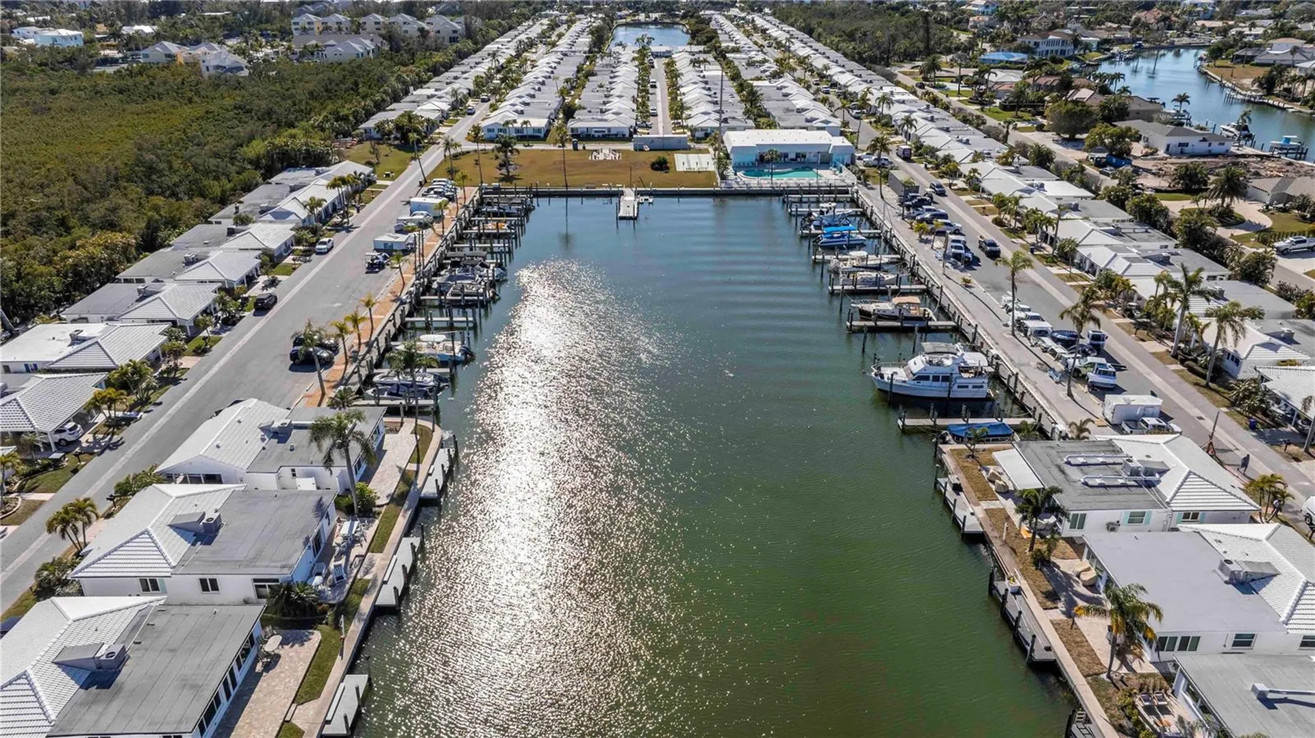 563 Spanish Drive S Longboat Key FL 34228