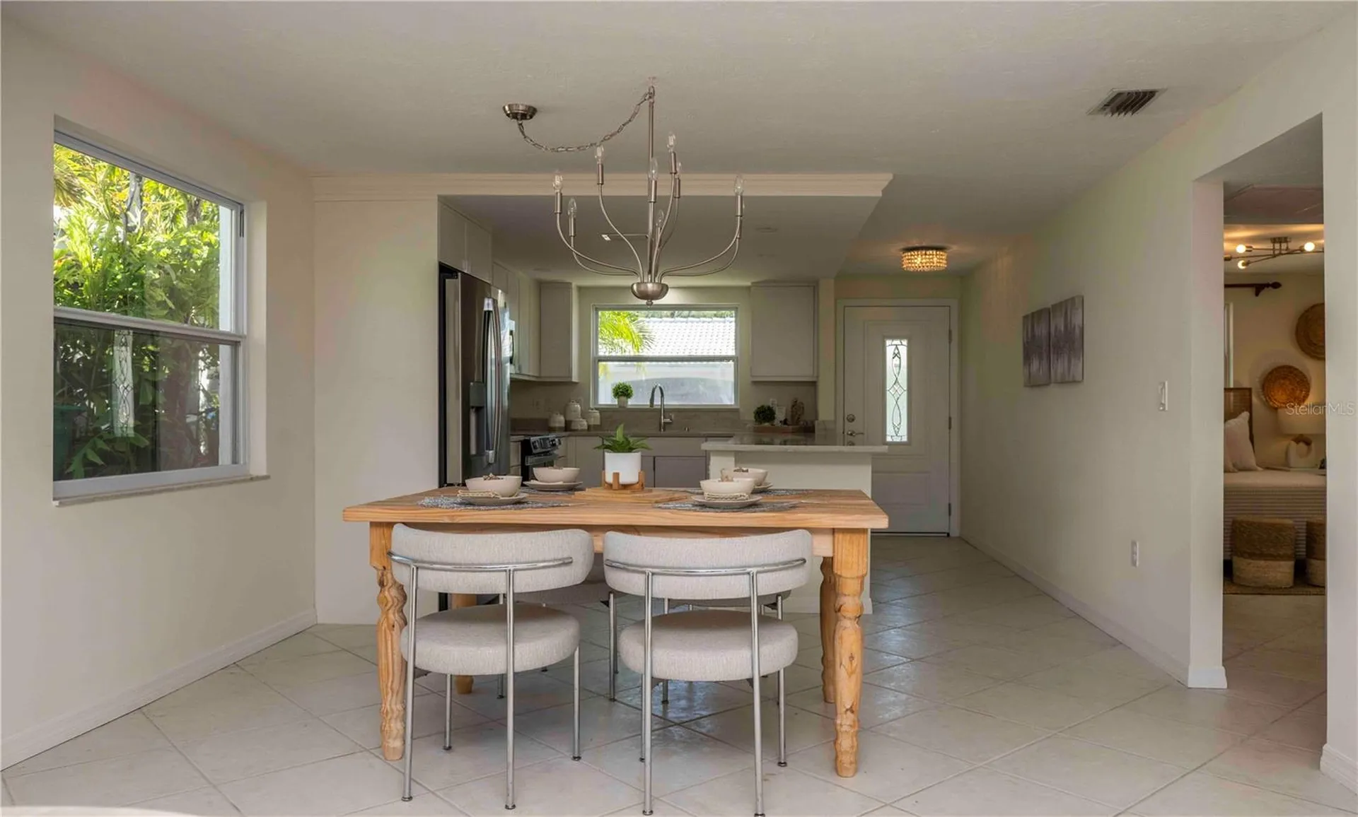563 Spanish Drive S Longboat Key FL 34228