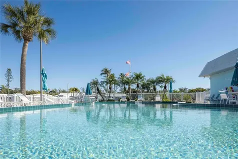 563 Spanish Drive S Longboat Key FL 34228