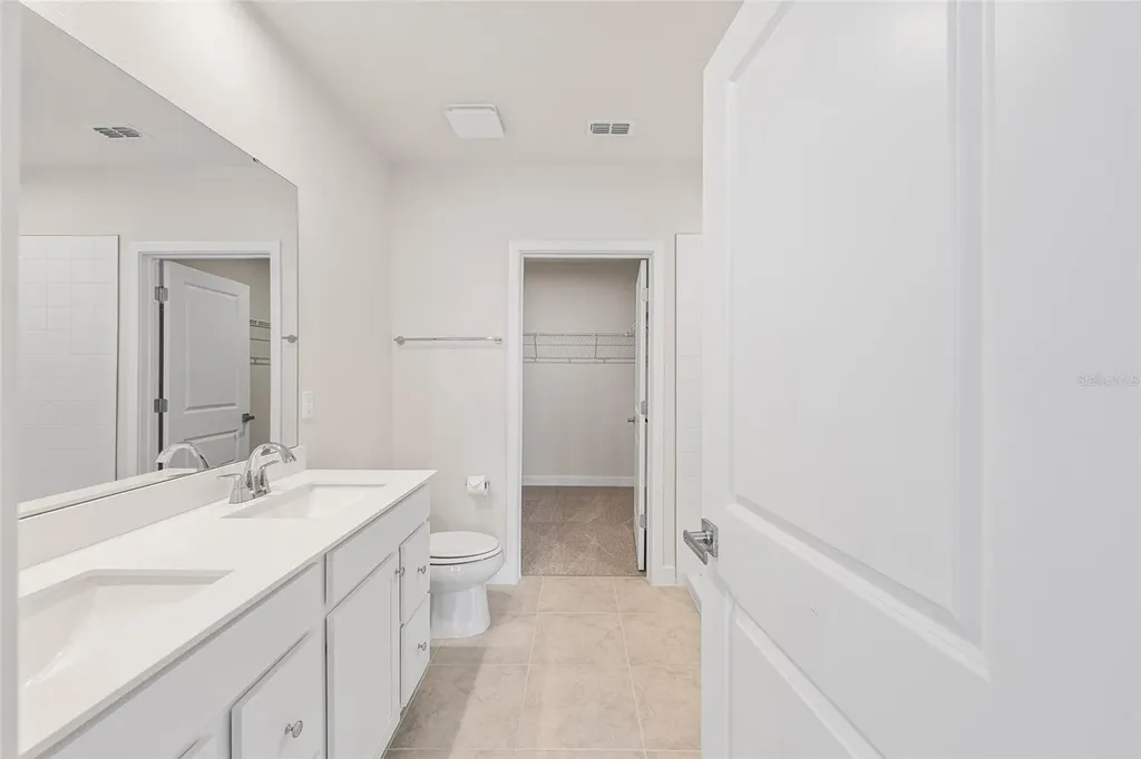 1197 Port Blue Way Lady Lake FL 32159