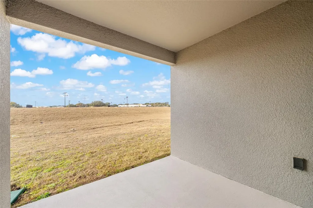 1197 Port Blue Way Lady Lake FL 32159