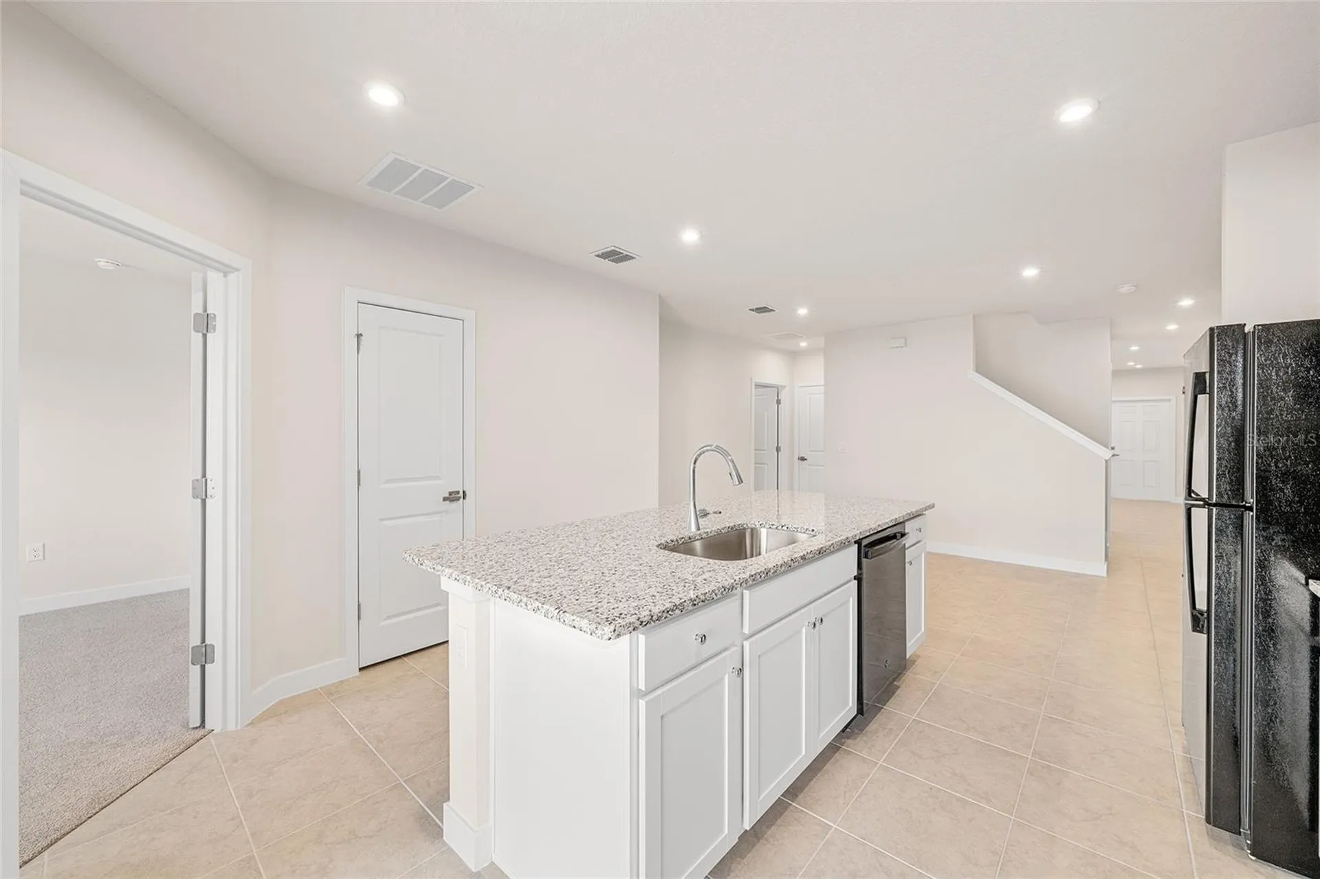 1197 Port Blue Way Lady Lake FL 32159